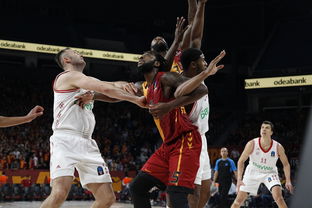 开云真人娱乐官网-全意大利裁判组执法！巴黎战拜仁，马里亚尼携VAR王牌待命，意大利 裁判